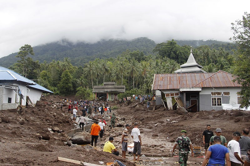 13 Orang Meninggal Dunia akibat Banjir Bandang di Pulau Ternate - Bagian 1