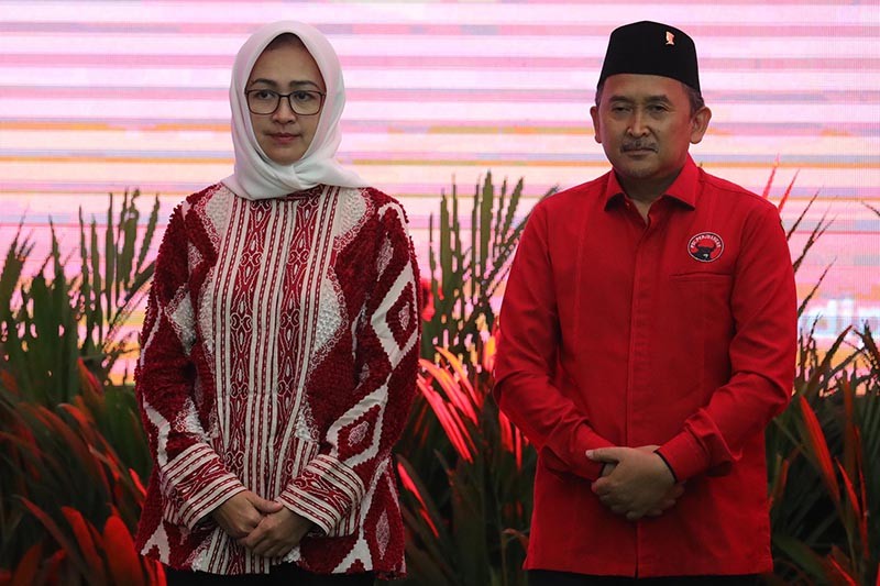 Senyum Airin Rachmi Diany Ditunjuk Megawati sebagai Calon Gubernur Banten - Bagian 3