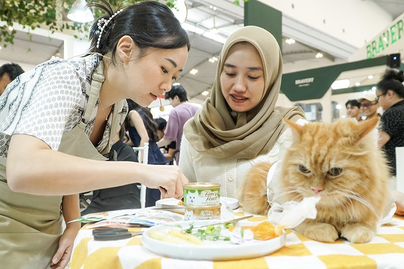 Tingkatkan Ikatan Emosional Hewan Kesayangan Lewat Penyajian Makanan yang Kreatif - Bagian 1