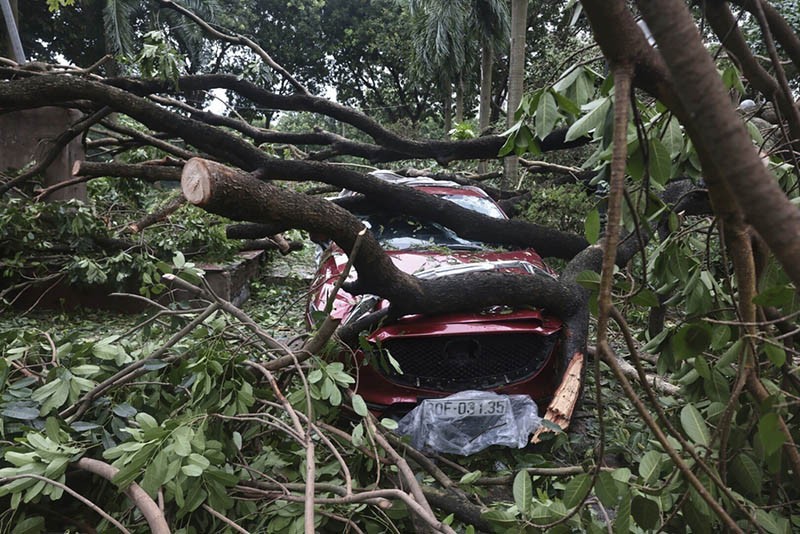 Topan Yagi Rusak Fasilitas Umum di Vietnam, Rumah Terendam Banjir - Bagian 3