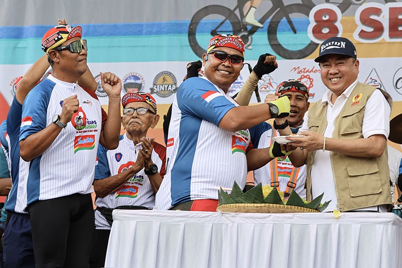 500 Pesepeda Meriahkan Fun Bike 20 K di Bandung Barat - Bagian 1