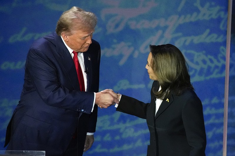 Donald Trump dan Kamala Harris Berhadapan dalam Debat Calon Presiden AS - Bagian 1