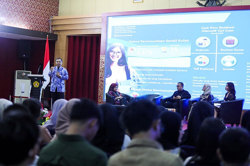 SINDOnews Goes to Campus Tingkatkan Gairah Entrepreneur Anak Muda - Bagian 2