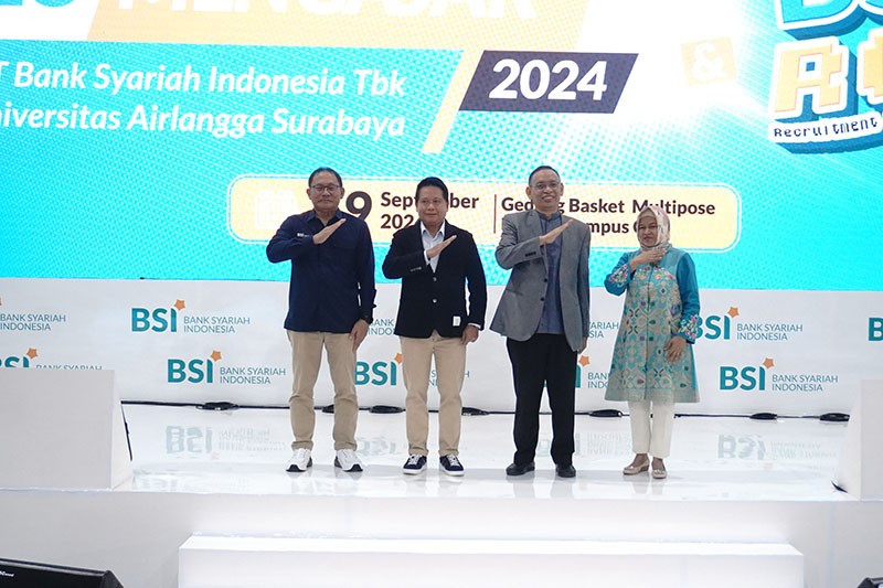 Dorong Literasi Keuangan Syariah dan Beasiswa bagi Mahasiswa Berprestasi di Jawa Timur - Bagian 1