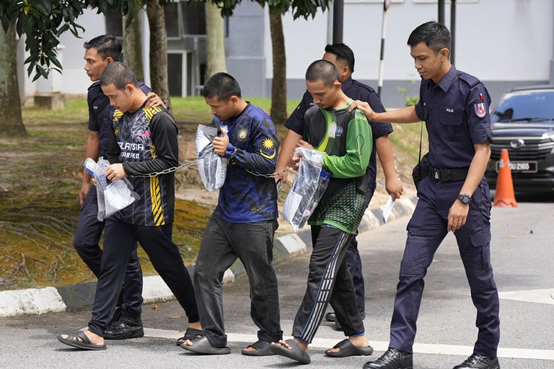 Tampang Tersangka Kasus Pelecehan Ratusan Anak Panti Asuhan - Bagian 3