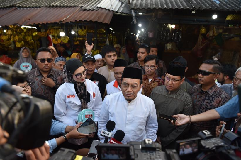 Dengar Curhatan Pedagang, Suswono Blusukan ke Pasar Serdang Kemayoran - Bagian 3