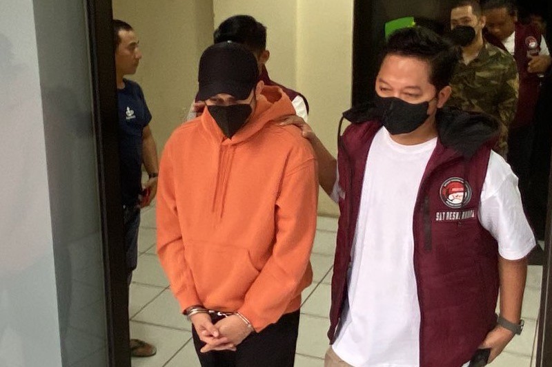 Tampang Artis Andrew Andika Diborgol, Tes Urine Positif Narkoba - Bagian 1