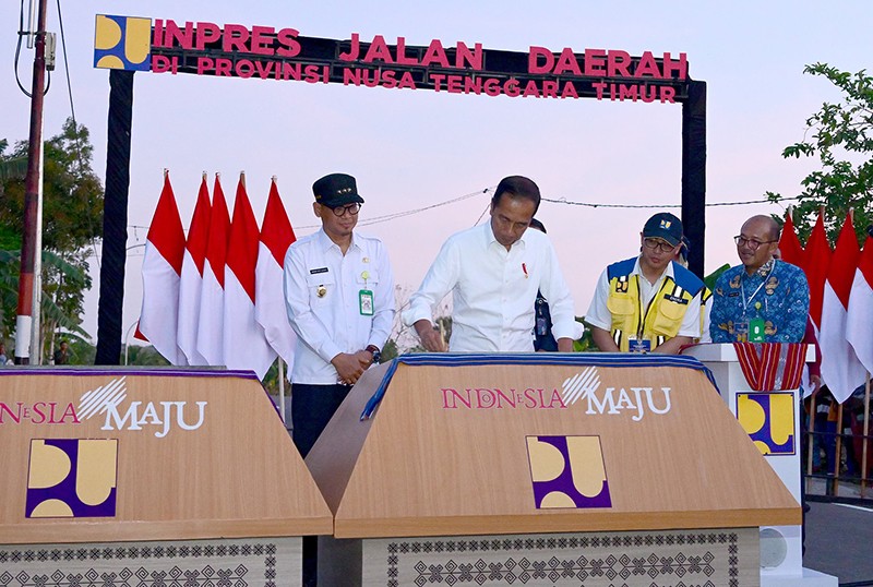 Presiden Jokowi Resmikan 27 Ruas Jalan Sepanjang 217 Km di NTT  - Bagian 1