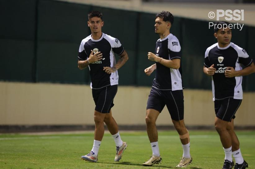 Jelang Lawan Bahrain, Pemain Timnas Indonesia Serius Jalani Latihan - Bagian 2