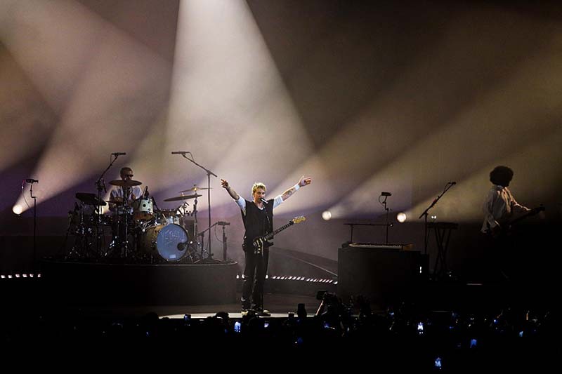Konser 2 Hari, LANY Kembali Menghibur Penggemar di Jakarta - Bagian 5