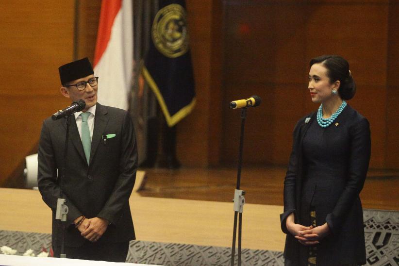 Sandiaga Uno dan Angela Tanoesoedibjo Serahkan Jabatan kepada Menteri Baru - Bagian 2