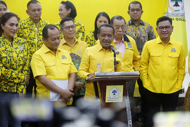 Ekspresi Bahlil Umumkan Susunan Pengurus DPP Partai Golkar - Bagian 4