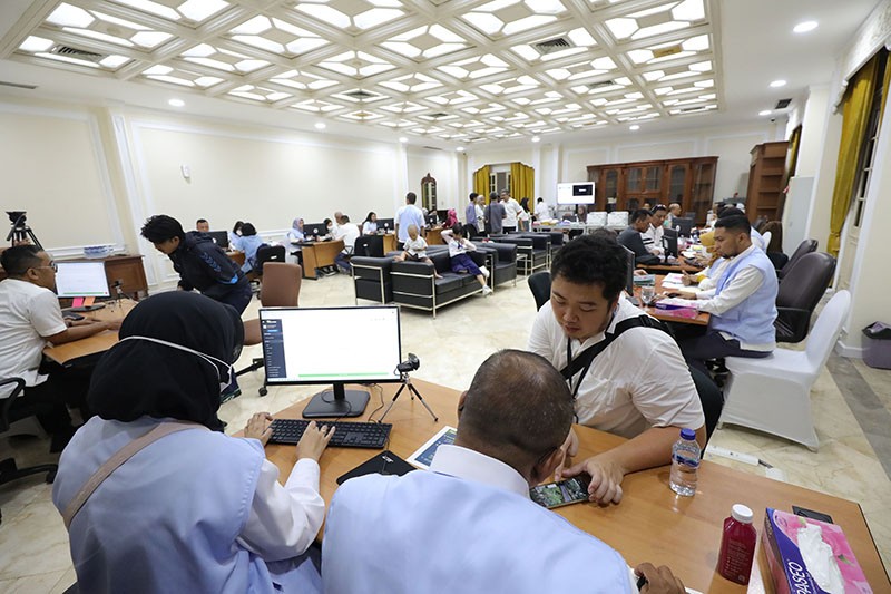 Suasana Posko Lapor Mas Wapres di Istana Wakil Presiden - Bagian 5