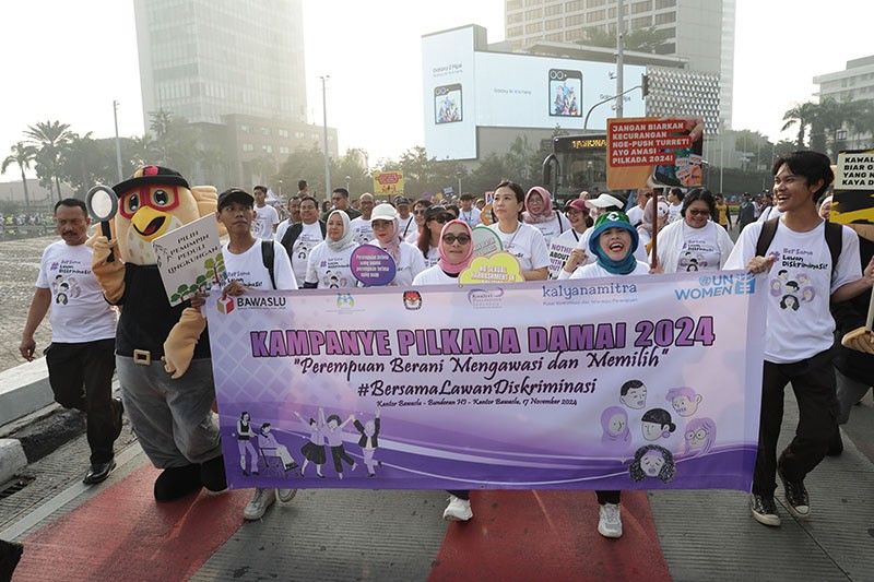 Veronica Tan Ikut Bawaslu Kampanye Pilkada Damai - Bagian 4