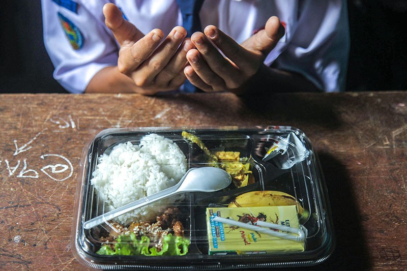 Intip Menu Makan Bergizi Gratis Program Presiden Prabowo - Bagian 1