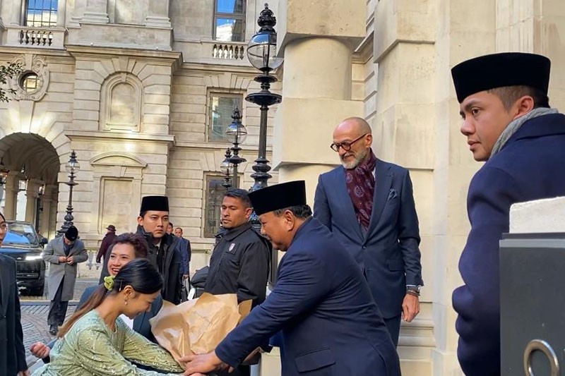 Tiba di London, Presiden Prabowo Terkesan dengan Sambutan Pelajar Indonesia - Bagian 1
