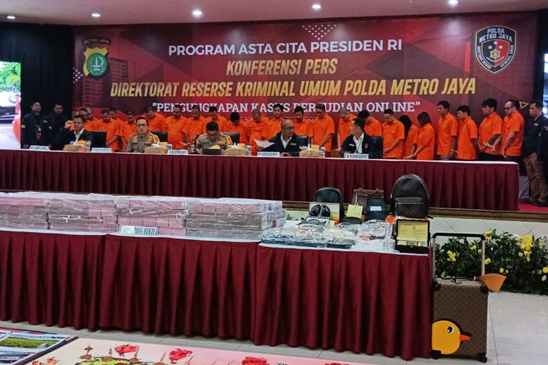 Tampang 24 Tersangka Kasus Judi Online yang Melibatkan Pegawai Komdigi - Bagian 1