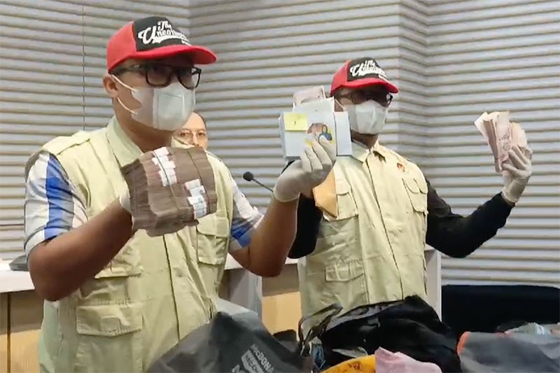 Penampakan Uang dan Amplop untuk Serangan Fajar Pilkada 2024 - Bagian 1