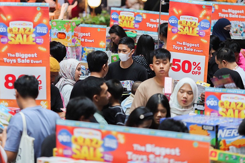 Berburu Diskon Pilkada 2024 di Pusat Perbelanjaan - Bagian 1