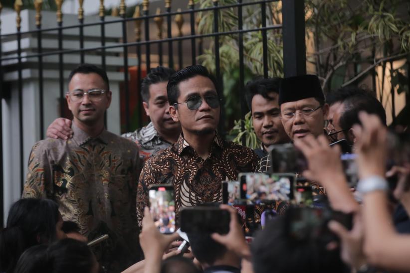 Gus Miftah Hina Pedagang Es Teh, Begini Gayanya saat Dipanggil ke Kediaman Prabowo - Bagian 1