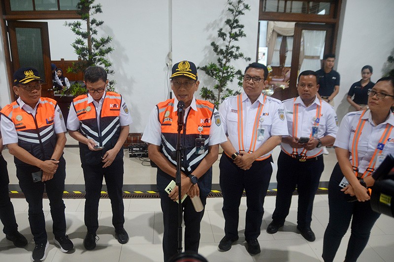 Kesiapan Transportasi Kereta Api Jelang Nataru - Bagian 4