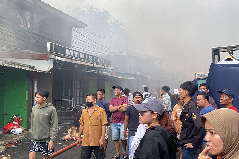 Kebakaran Permukiman Padat Penduduk di Kemayoran, 32 Mobil Damkar Dikerahkan - Bagian 3