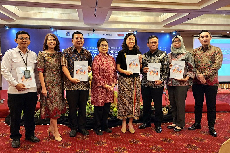 Edukasi Pendidikan Karakter Berorientasi Gastronomi Indonesia Melalui Program Makanan Bergizi di Sekolah - Bagian 1