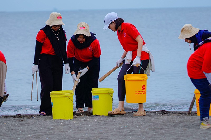 4.500 Puntung Rokok hingga 232 Kg Sampah Dikumpulkan dari Pantai Tanjung Pasir - Bagian 1
