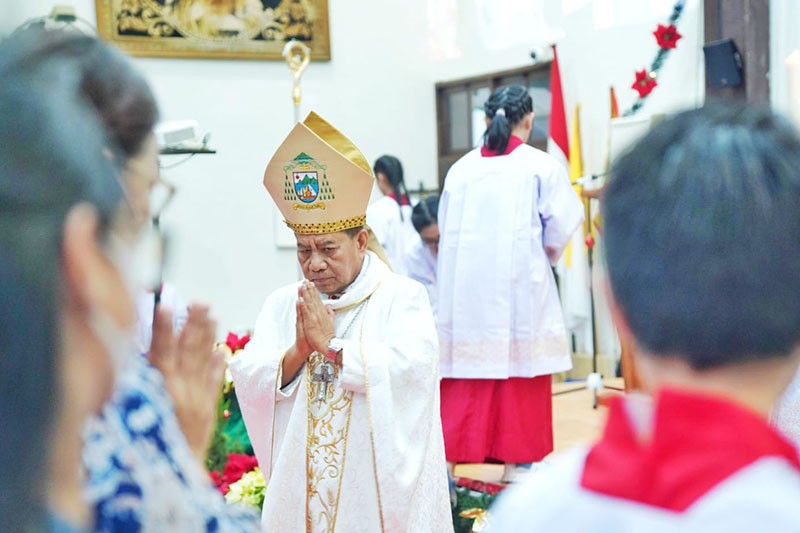 Ibadah Misa Natal 2024 di Gereja Katedral Makassar Berlangsung Khidmat - Bagian 3
