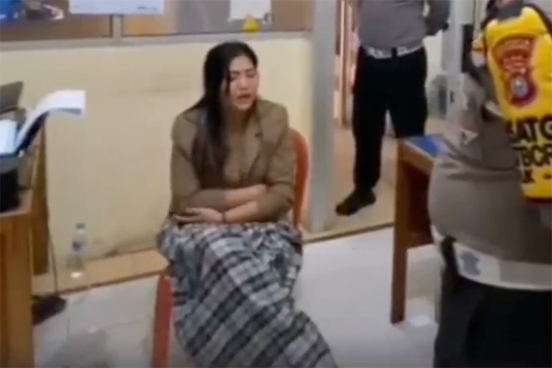 Tampang Sopir Mabuk Diinterogasi Polisi usai Tabrak 3 Orang hingga Tewas di Pekanbaru - Bagian 3