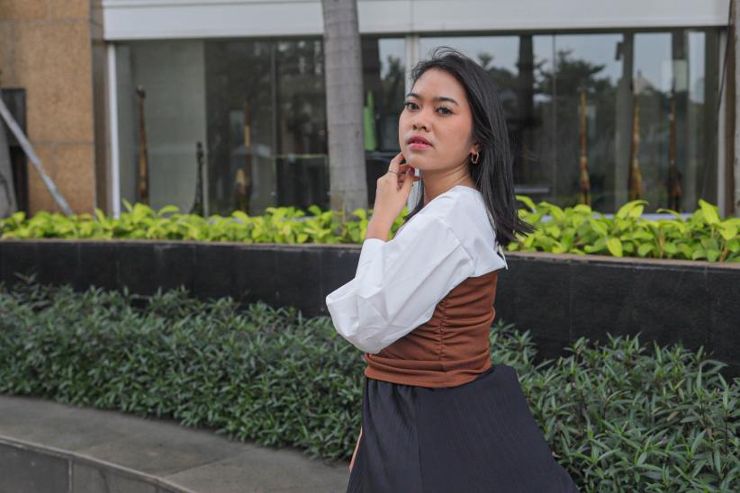Pose Manisa Llona, Kontestan Indonesian Idol Season XIII Sukses Jadi Guru Musik - Bagian 2
