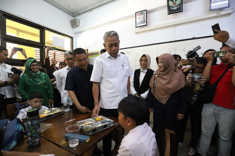 Wamensos Tinjau Pelaksanaan Program Makan Bergizi Gratis - Bagian 3