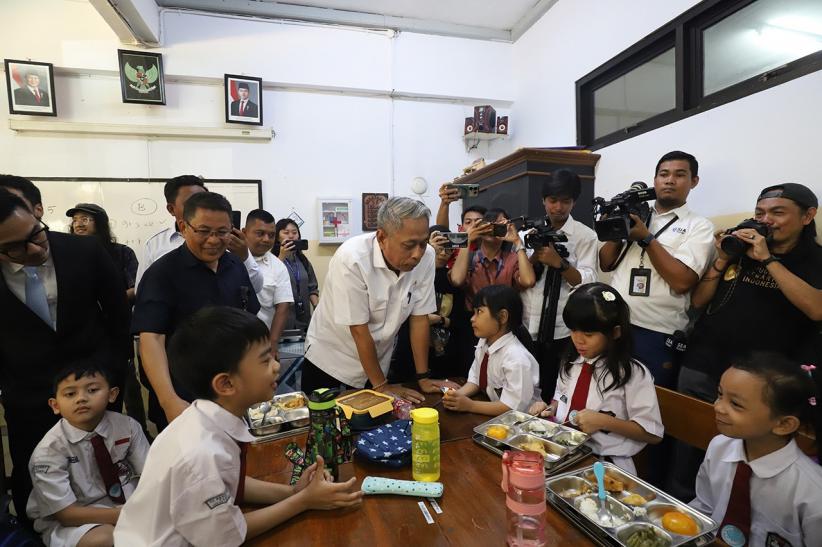 Wamensos Tinjau Pelaksanaan Program Makan Bergizi Gratis - Bagian 1