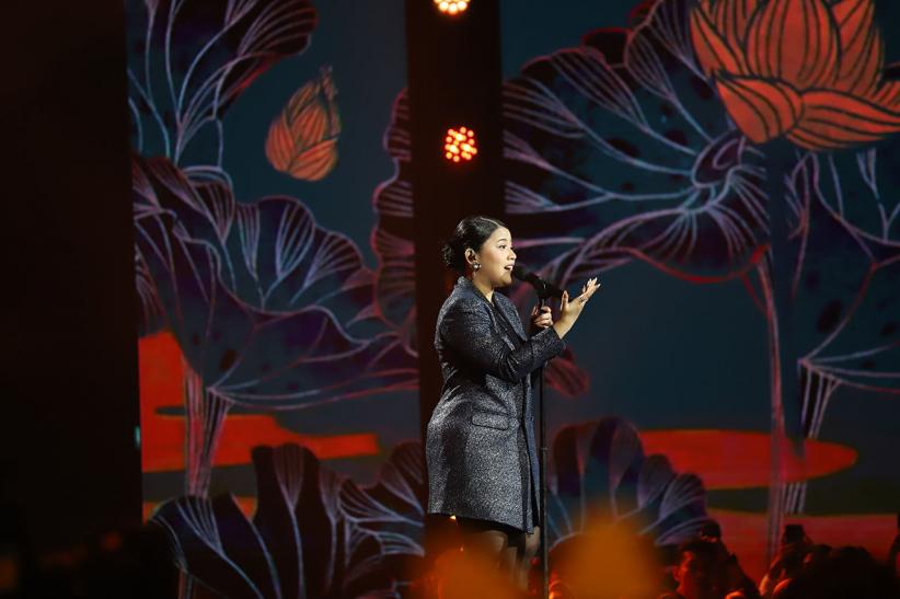 Shabrina Leanor Bawa Lagu Legendaris pada Final Live Showcase Indonesian Idol - Bagian 4