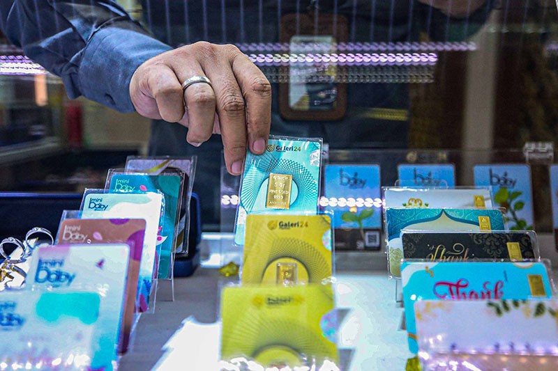Yuk Borong, Harga Emas Batangan per Gram Turun Jadi Segini  - Bagian 1