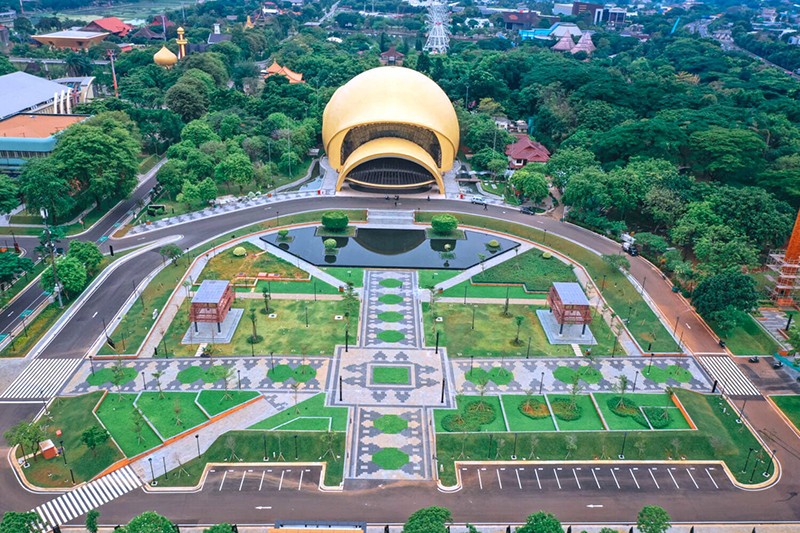 Pengembangan Pariwisata Nasional melalui Revitalisasi Destinasi Ikonik dari TMII hingga Wakatobi - Bagian 2