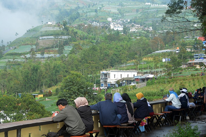 Keindahan Panorama Alam Lereng Gunung Sumbing - Bagian 3