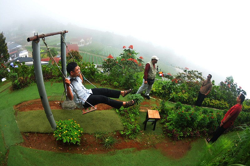 Keindahan Panorama Alam Lereng Gunung Sumbing - Bagian 2