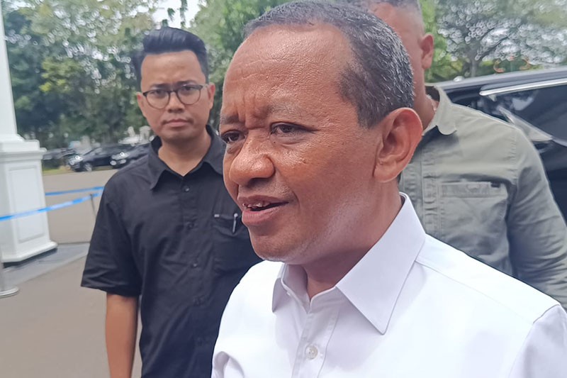 Ekspresi Bahlil Dipanggil Prabowo ke Istana di Tengah Polemik Gas LPG 3 Kg - Bagian 2