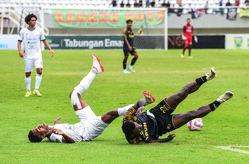 Selebrasi Pemain Sriwijaya FC Lolos Zona Degradasi Liga 2 Indonesia - Bagian 5