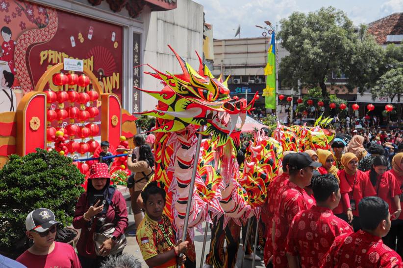 Suasana Kemeriahan Perayaan Cap Go Meh di Glodok    - Bagian 3