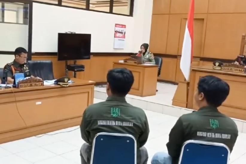 Ungkap Kesaksian, Anak Bos Rental Menangis di Hadapan Penembak Sang Ayah - Bagian 3