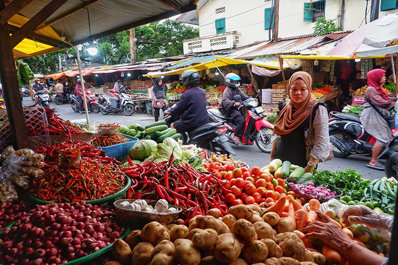 Jelang Ramadhan 1446 H, Harga Kebutuhan Pokok di Makassar Merangkak Naik - Bagian 1