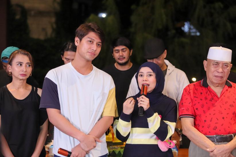 Potret Lesti Kejora dan Rizky Billar Pemain Sinetron Romansa Kampung Dangdut - Bagian 1