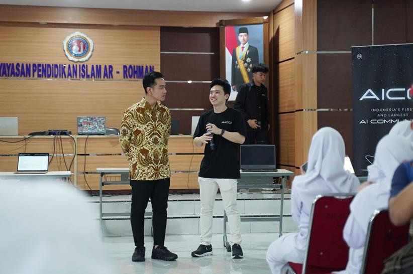 Wapres Gibran Didampingi Waketum Kadin Indonesia Clarissa Tanoesoedibjo Hadiri Workshop AI - Bagian 2