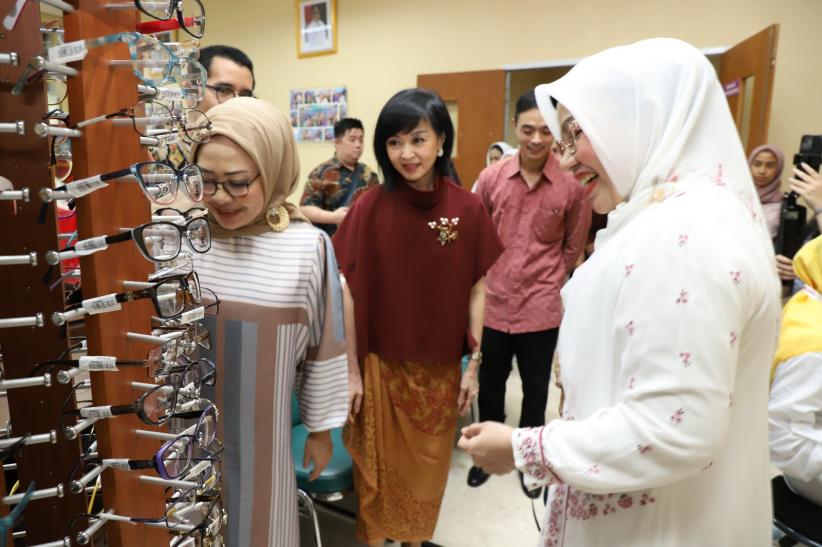 Donasi 1.500 Kacamata untuk Warga Jakarta Pusat - Bagian 3
