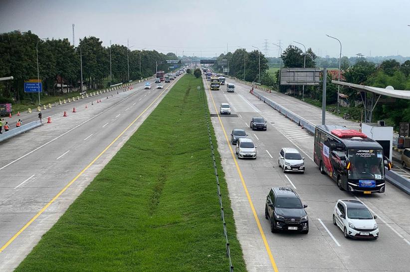 Penampakan Tol Cipali Diberlakukan One Way - Bagian 2