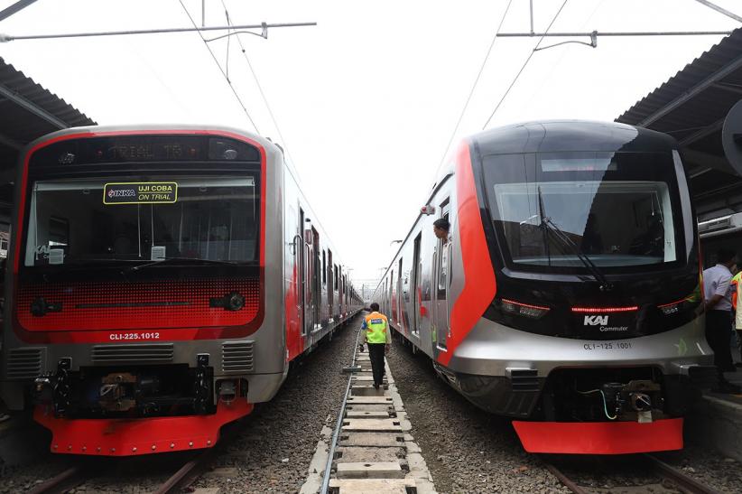 Parade Kereta Commuter dari Masa ke Masa Rayakan Seabad KRL Indonesia - Bagian 1