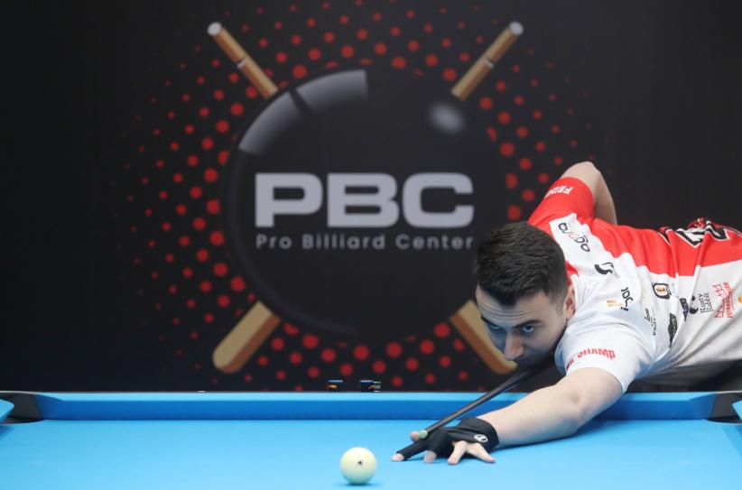Juara Dunia Biliar Fedor Gorst Puji Fasilitas Pro Billiard Center - Bagian 1
