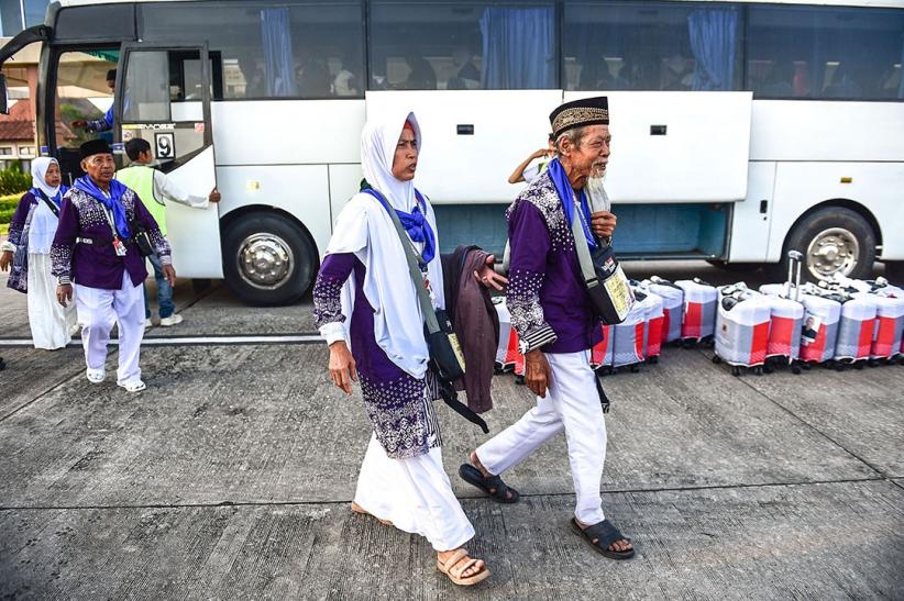 Momen Bahagia Jemaah Haji Berangkat ke Tanah Suci - Bagian 5